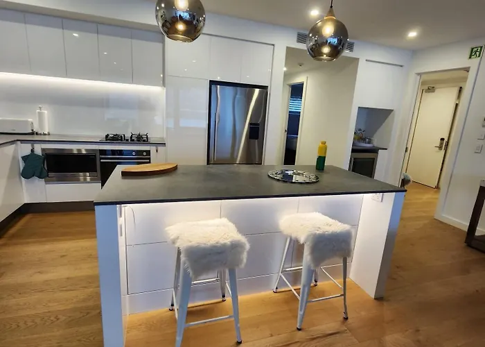 Appartement Lakeside 3 Bdrm Luxury!