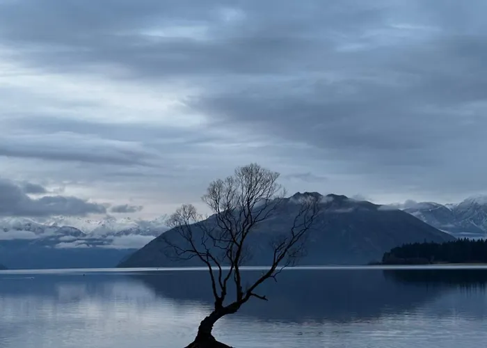 Lakeside 3 Bdrm Luxury! Wanaka
